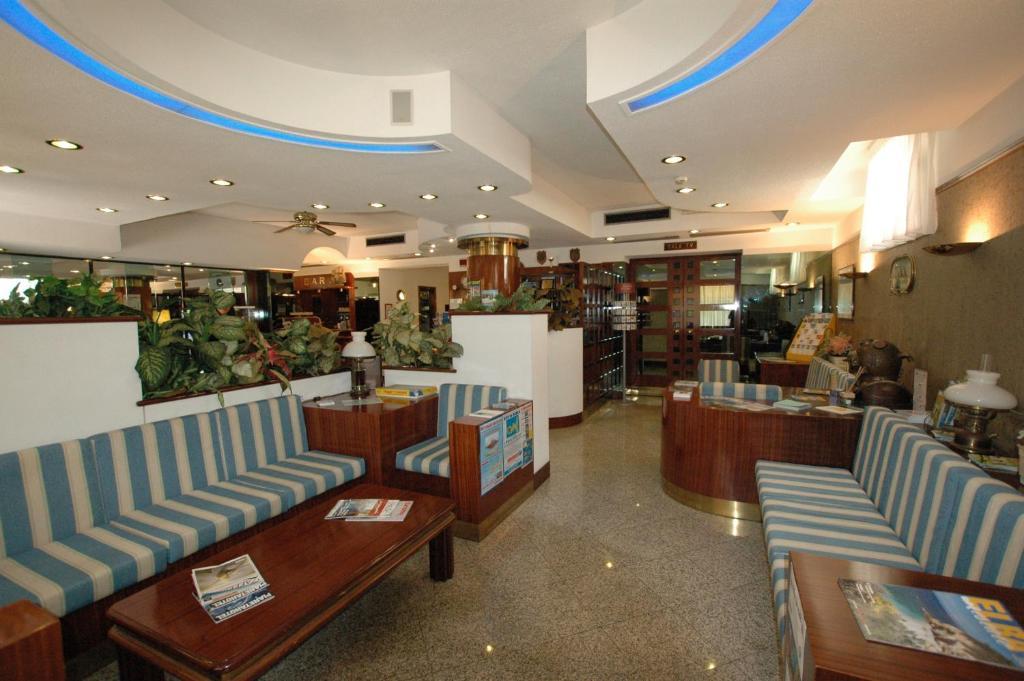 Hotel Crystal Portoferraio Exterior foto