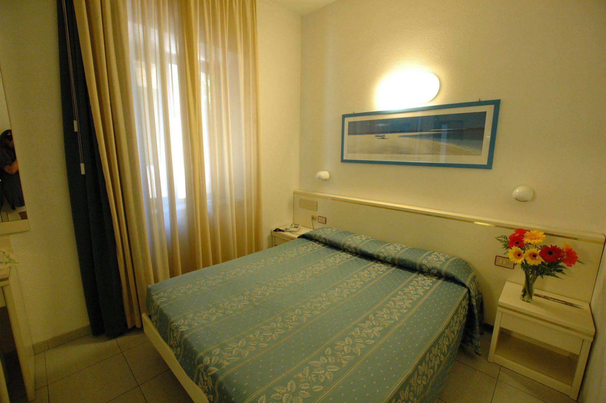 Hotel Crystal Portoferraio Exterior foto